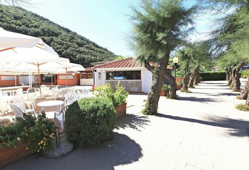 فندق Th Ortano   Ortano Mare Village