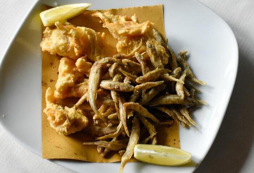 Отель Torricella