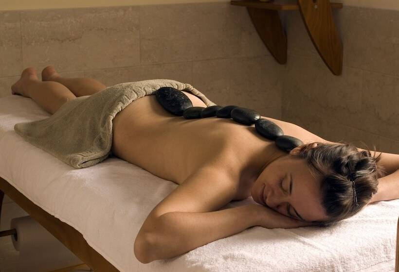 Villa Angela Hotel & Spa