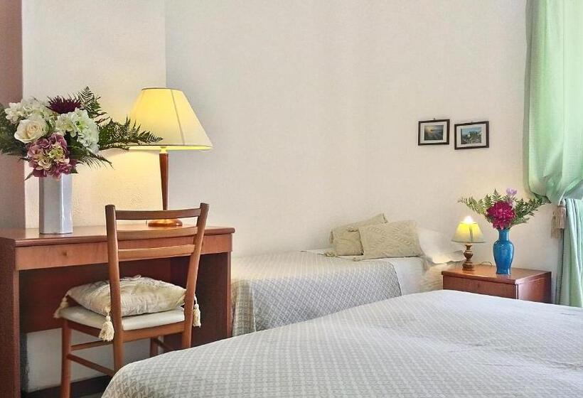 فندق Villa Augustus