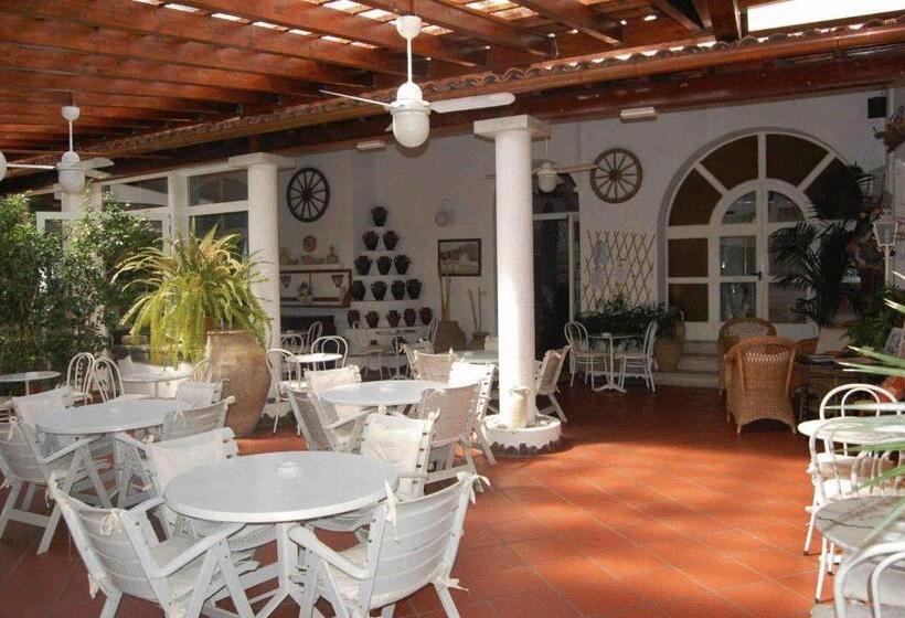 فندق Villa Augustus