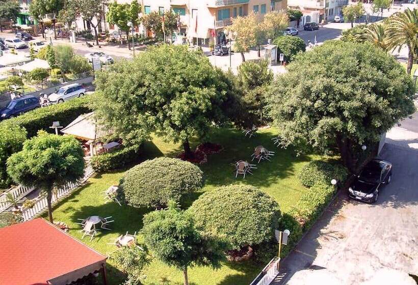 Bh Colombo Hotel Boschetto Holiday