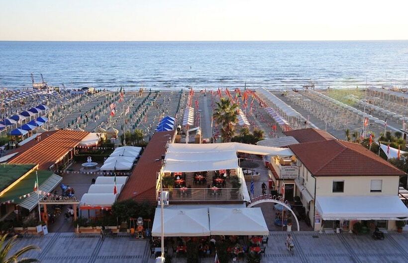 Bh Colombo Hotel Boschetto Holiday