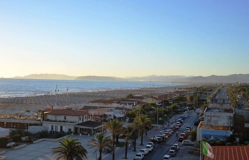 Bh Colombo Hotel Boschetto Holiday