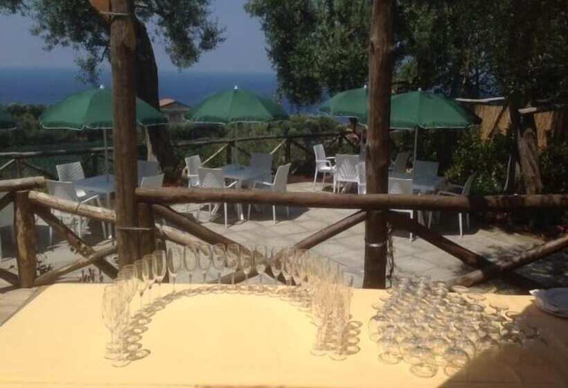 فندق Villa Pina Antico Francischiello