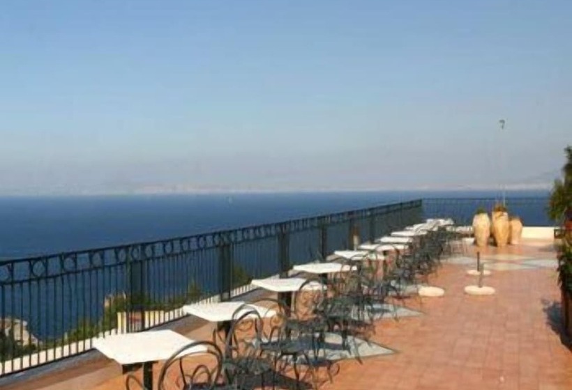 فندق Villa Pina Antico Francischiello