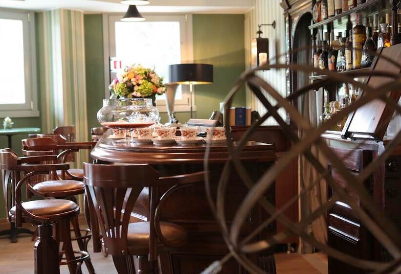 هتل Ville Sull'arno