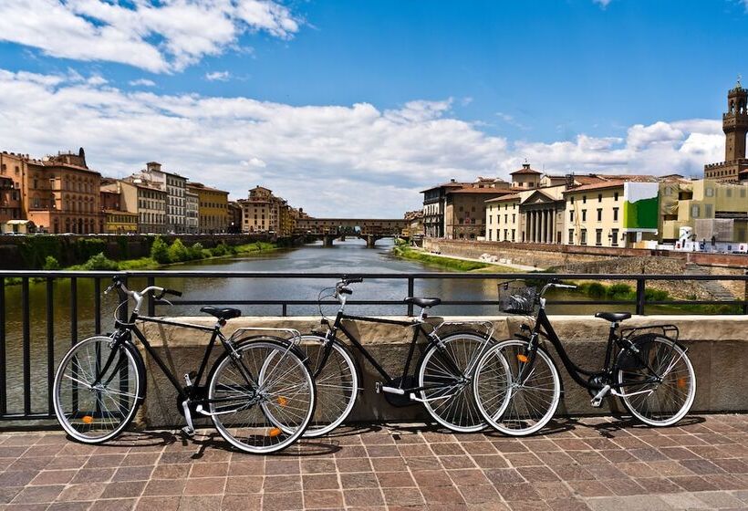 هتل Ville Sull'arno