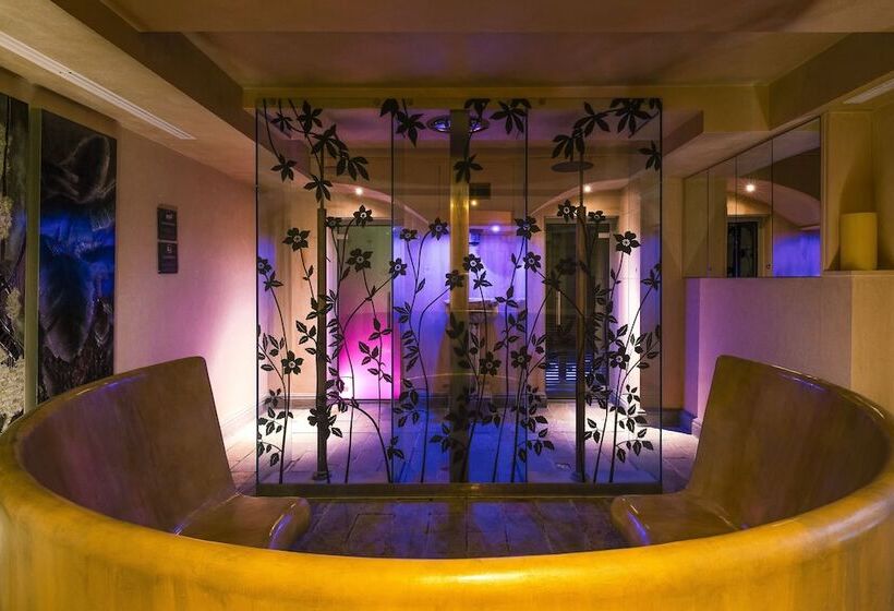 هتل Ville Sull'arno