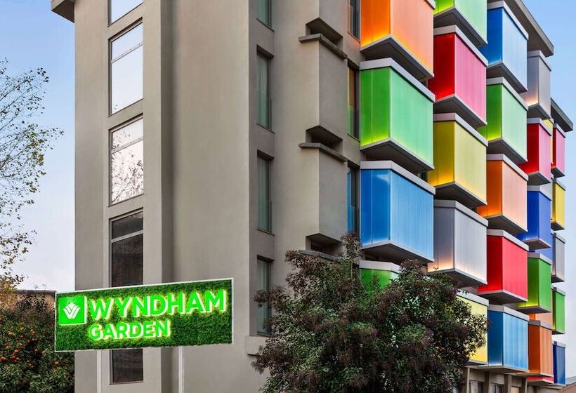 هتل Wyndham Garden Florence