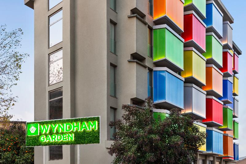 هتل Wyndham Garden Florence