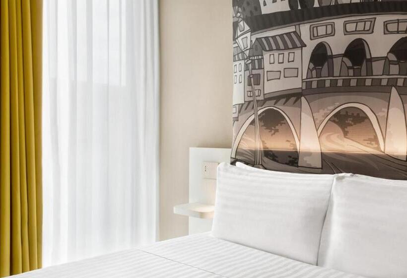 هتل Wyndham Garden Florence