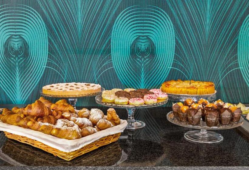 هتل Wyndham Garden Florence