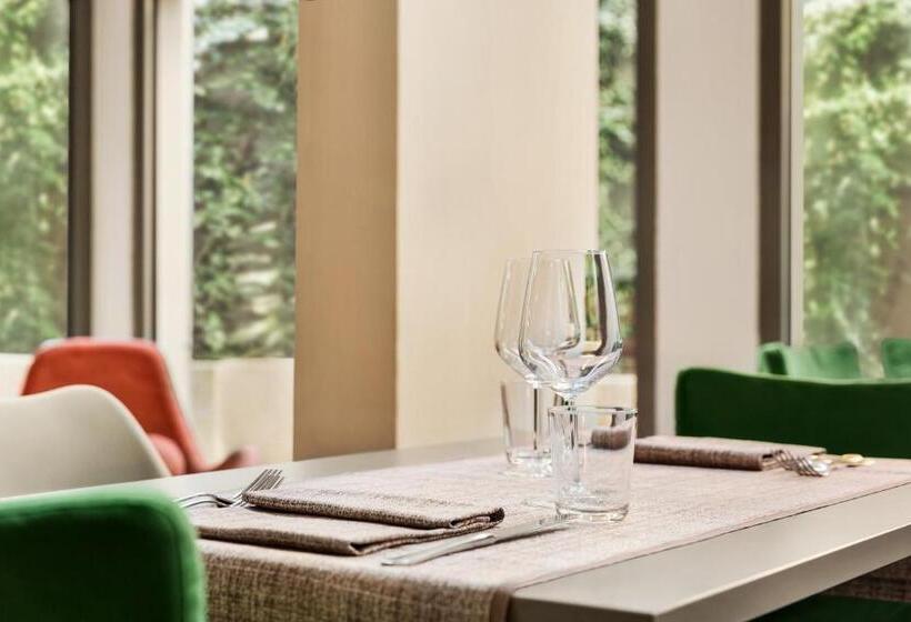 هتل Wyndham Garden Florence