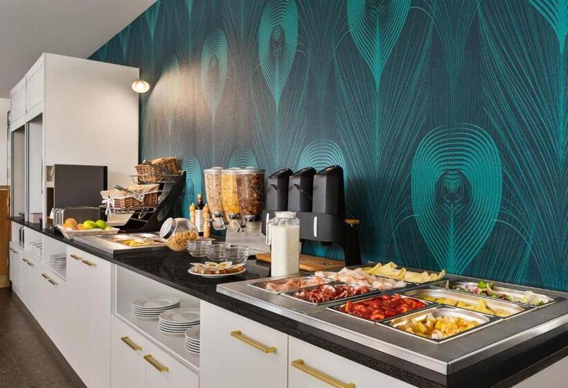 هتل Wyndham Garden Florence