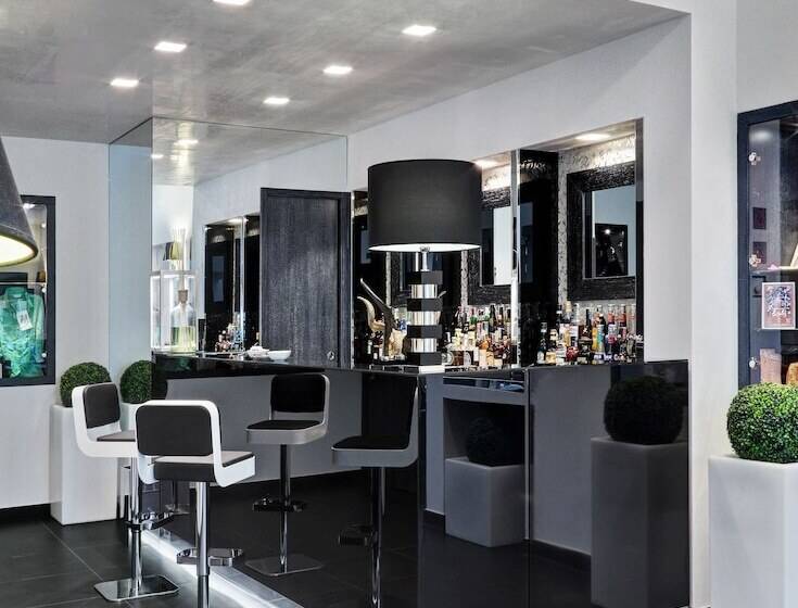 Lhp Hotel River & Spa