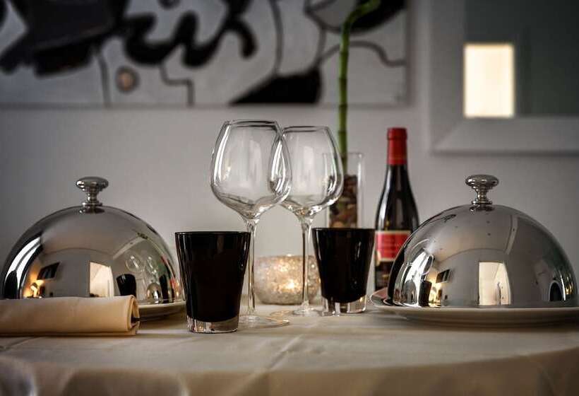 Lhp Hotel River & Spa