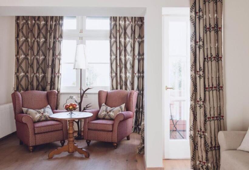 Relais & Chateaux Hotel Castel Fragsburg