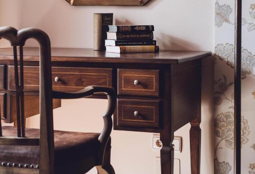 Relais & Chateaux Hotel Castel Fragsburg