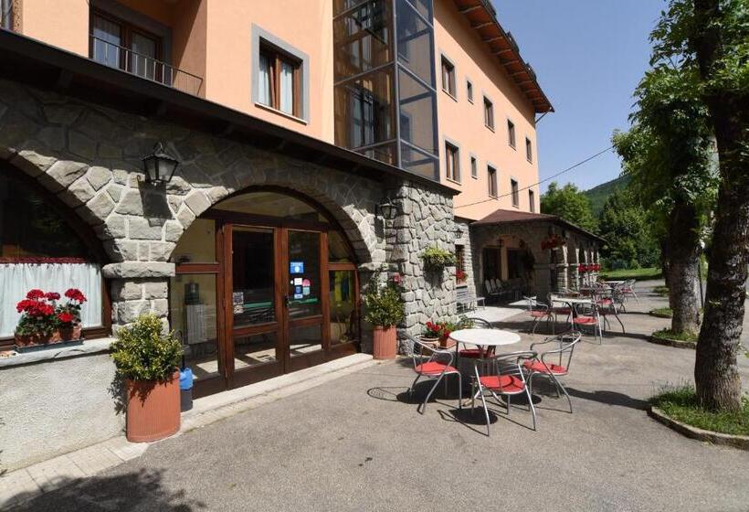 酒店 Albergo Bucaneve