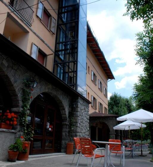 酒店 Albergo Bucaneve