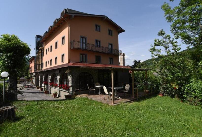 酒店 Albergo Bucaneve