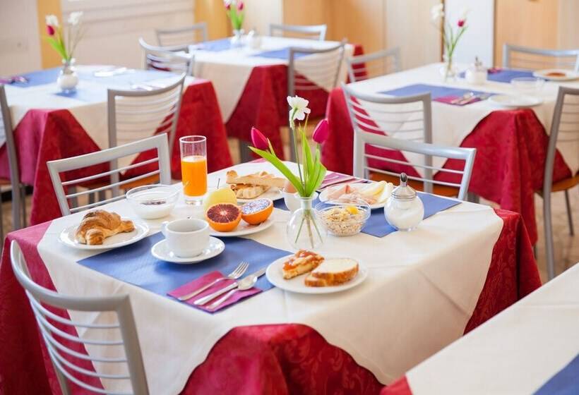 هتل Albergo La Piazzetta