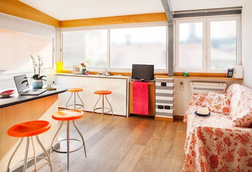 ホテル Albergo La Piazzetta