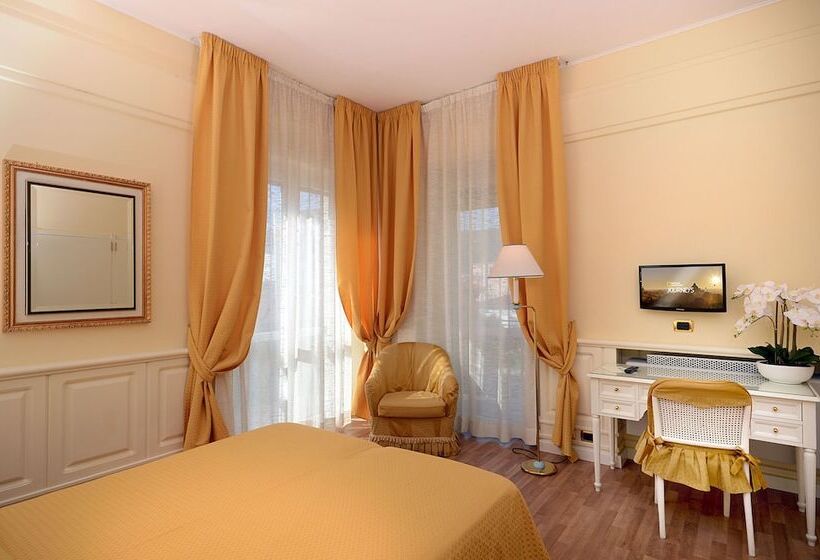 هتل Ambasciatori Palace