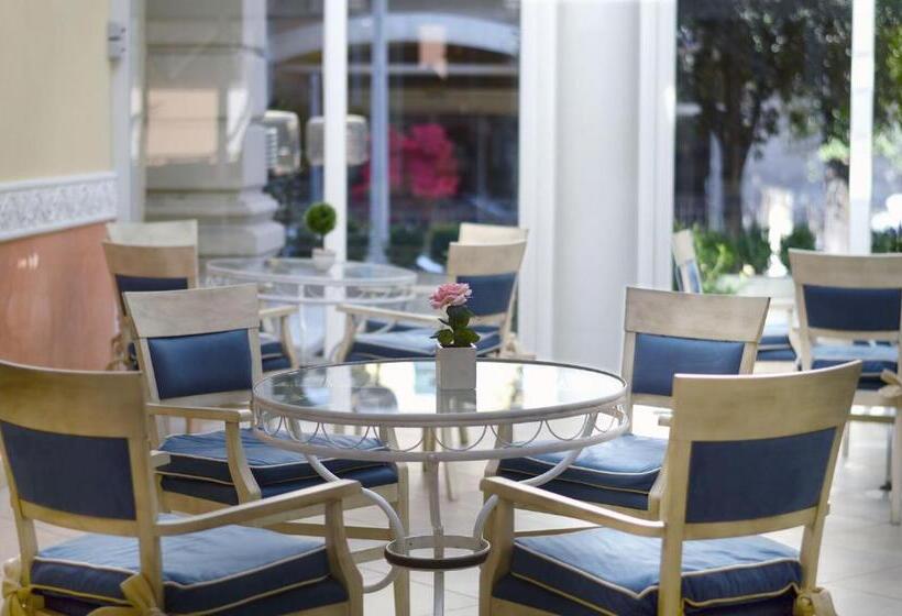 هتل Ambasciatori Palace