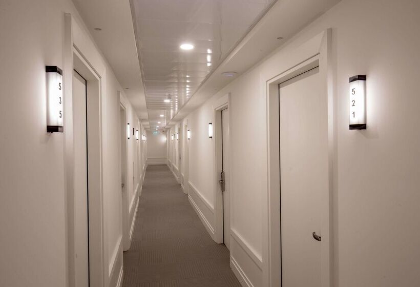 בית מלון כפרי American Palace Eur