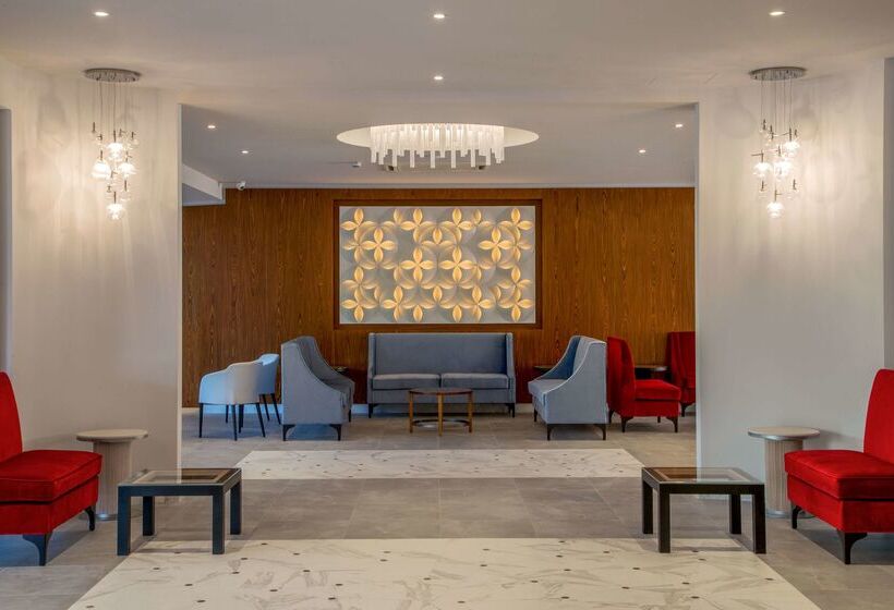 בית מלון כפרי American Palace Eur