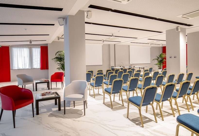 בית מלון כפרי American Palace Eur