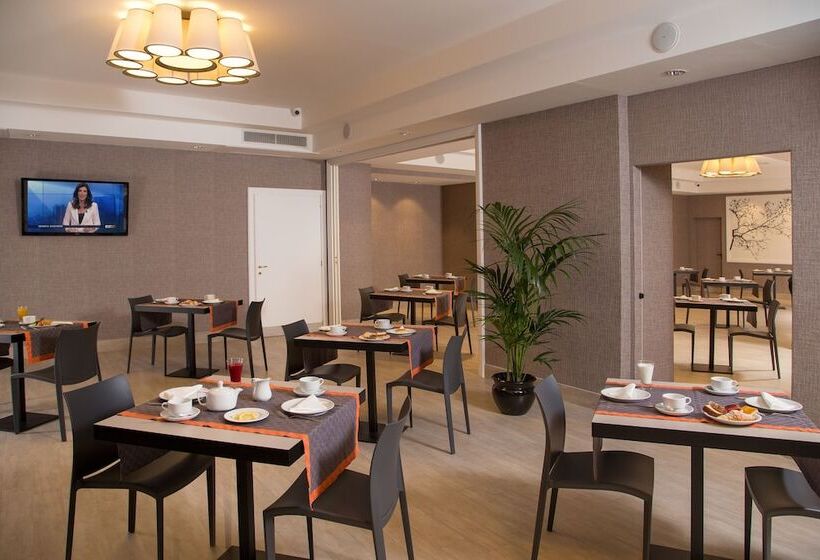 בית מלון כפרי American Palace Eur