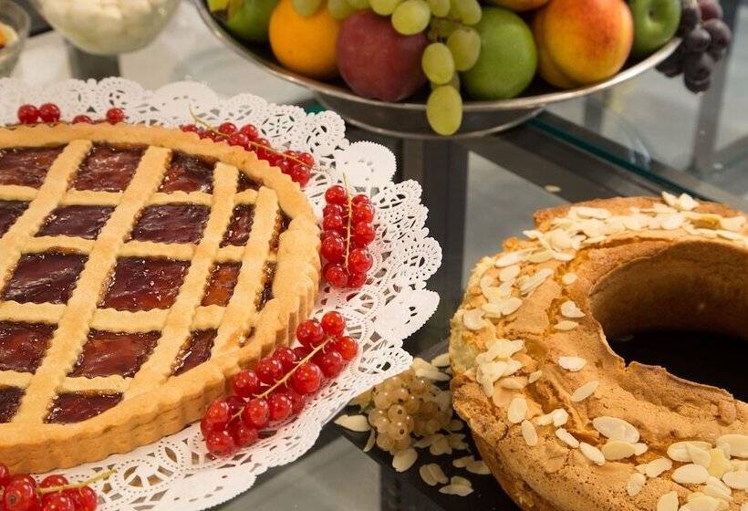 בית מלון כפרי American Palace Eur