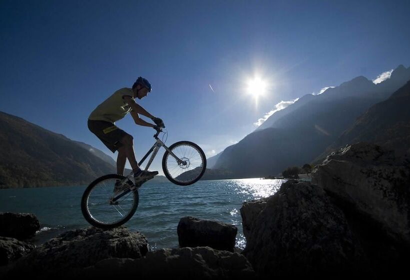 בית מלון כפרי Ariston Lake View