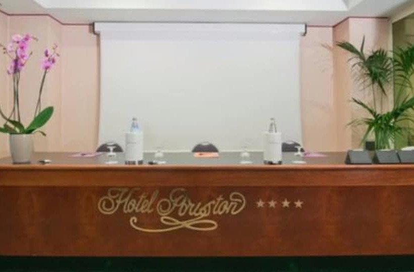 בית מלון כפרי Ariston