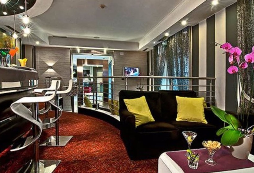 בית מלון כפרי Ariston