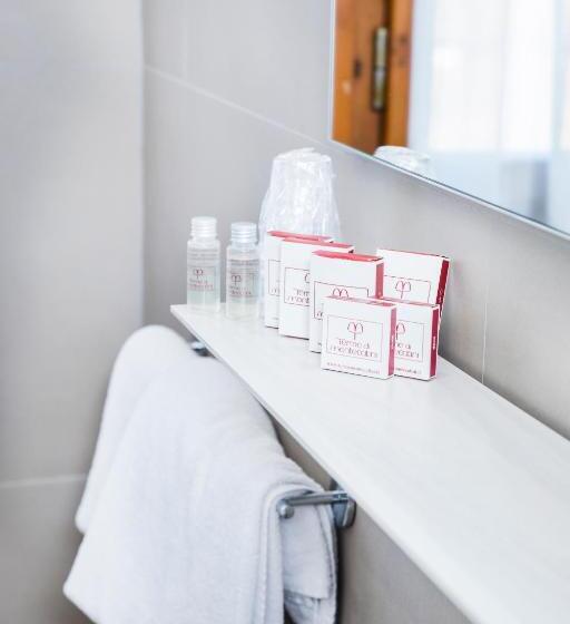 בית מלון כפרי Ariston & Spa