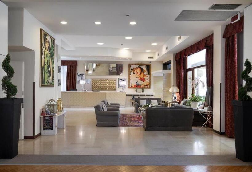 בית מלון כפרי Ariston & Spa