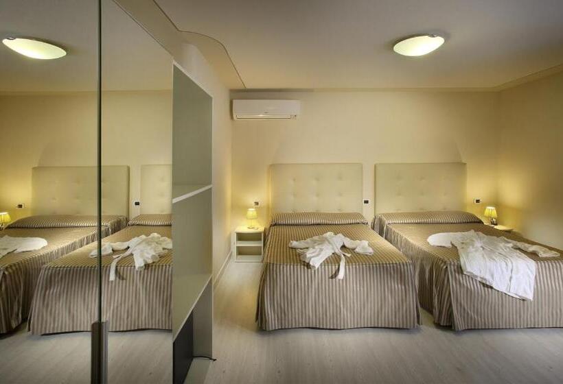 בית מלון כפרי Ariston & Spa