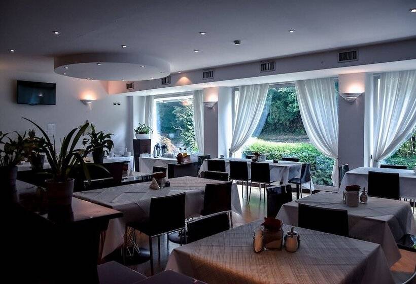 בית מלון כפרי Aston