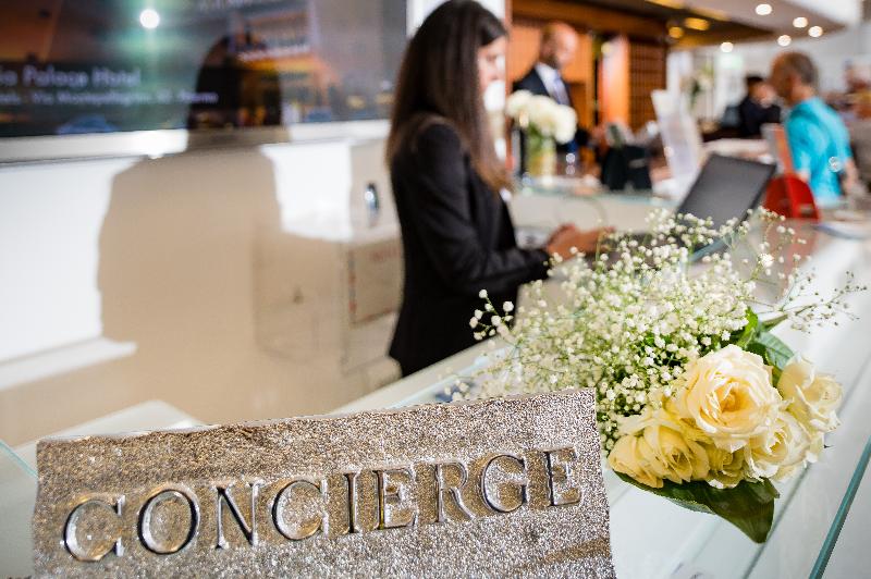 酒店 Astoria Palace