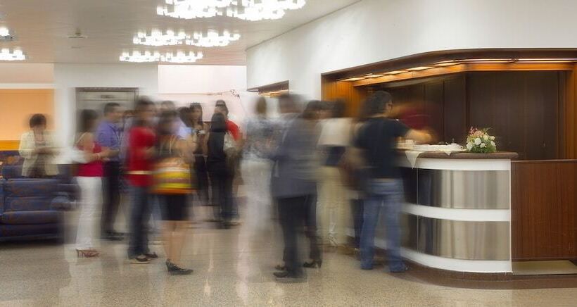 酒店 Astoria Palace