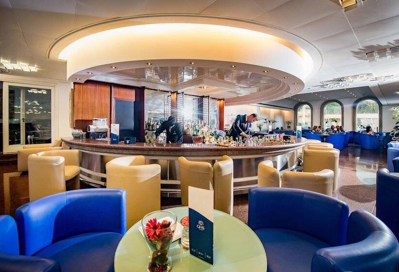 هتل Astoria Palace