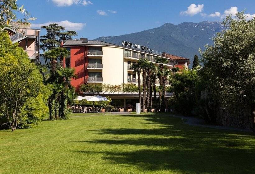 هتل Astoria Resort