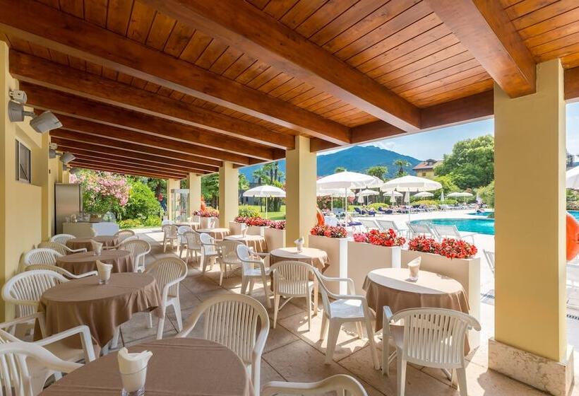 هتل Astoria Resort