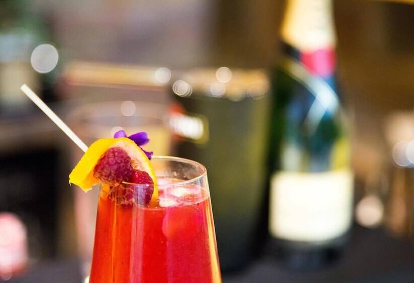 هتل Astoria Resort