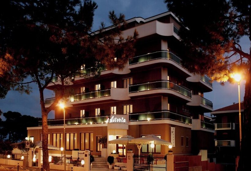 בית מלון כפרי Astoria