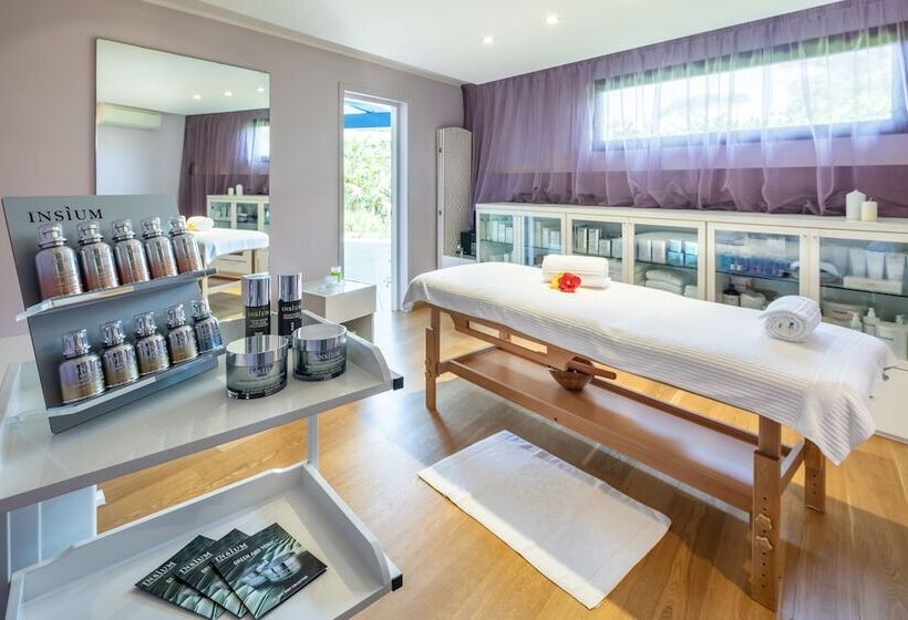 Отель Baglioni Resort Alleluja